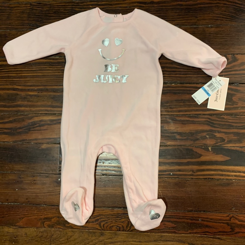Juicy Couture Footed Sleeper Onesie NWT Velour
